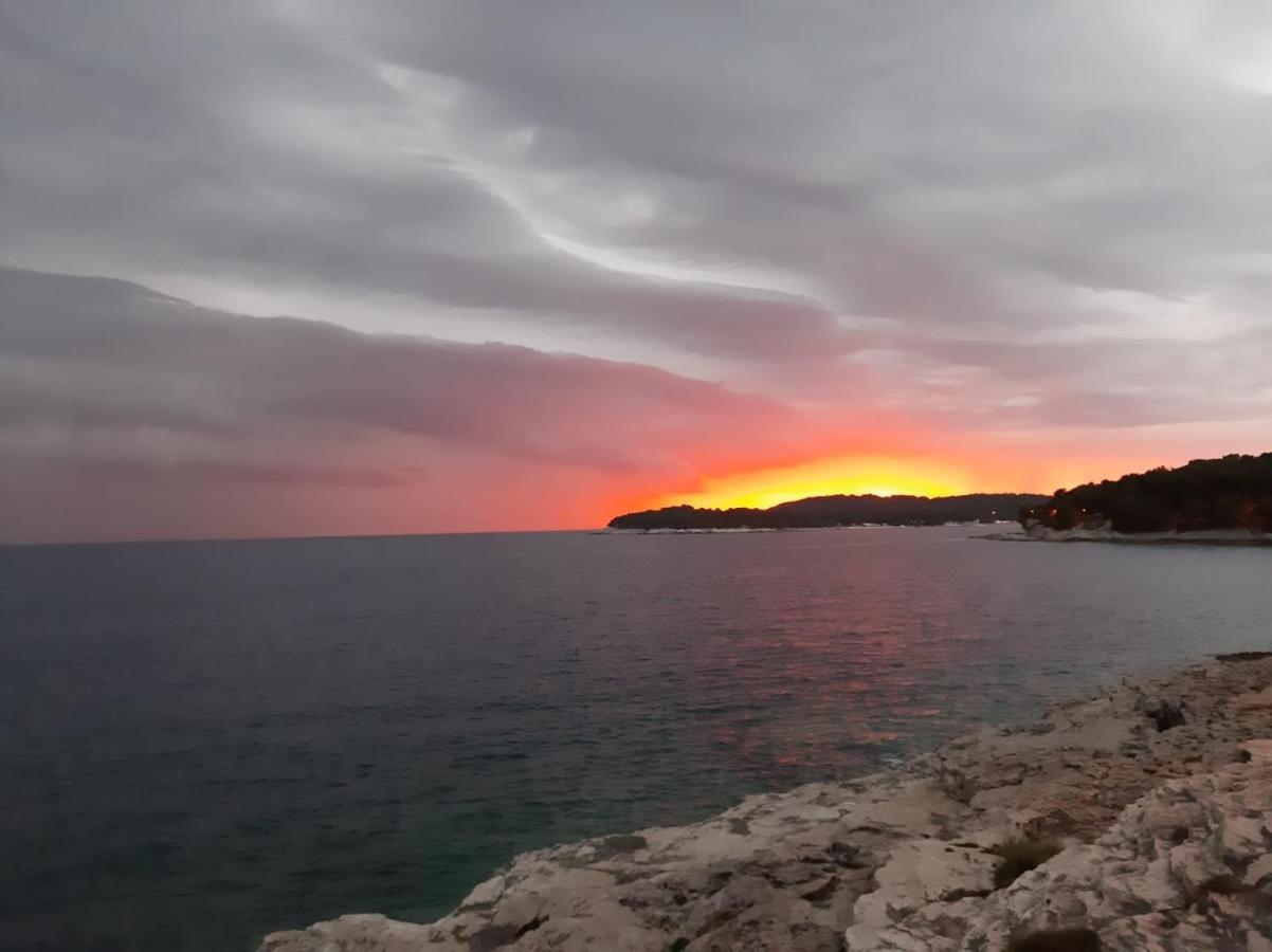 Apartman Sky Pula Bagian luar foto